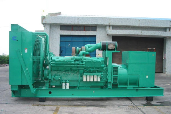 鱼峰工厂发电机应急发电时如何更准确地检查发电机状态？