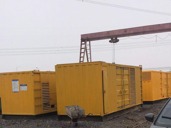 鱼峰100kw柴油发电机组每小时油耗？